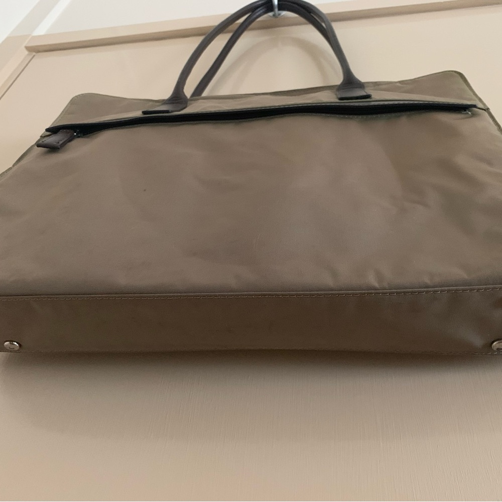 ✨Host Pick✨ agnes b Shoulder Bag - Picture 2 of 11